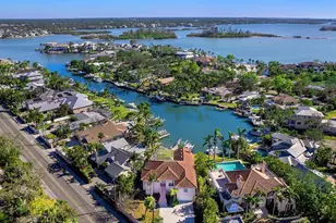 508 Siesta Dr, Sarasota, FL 34242 - Photo 1