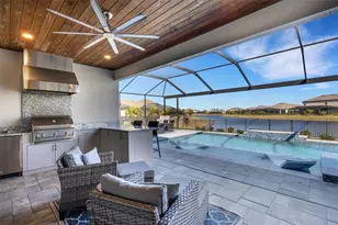 5035 Seafoam Trl, Bradenton, FL 34211 - Photo 1