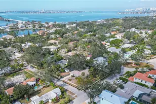 3716 Camino Real, Sarasota, FL 34239 - Photo 1