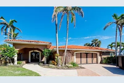 542 67th Street, Holmes Beach, FL 34217 - Photo 1