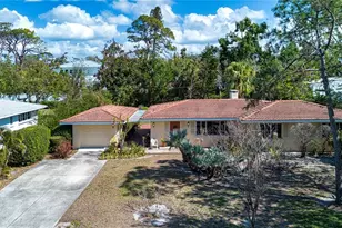 1555 Flower Dr, Sarasota, FL 34239 - Photo 1