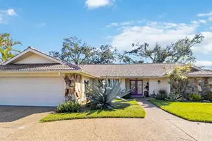 3876 Torrey Pines Blvd, Sarasota, FL 34238 - Photo 1