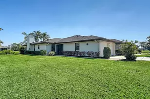 7347 Royal Birkdale Dr, Sarasota, FL 34238 - Photo 1