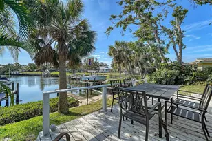 1718 Caribbean Dr, Sarasota, FL 34231 - Photo 1