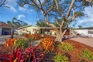 717 Guild Dr, Venice, FL 34285 - Photo 1