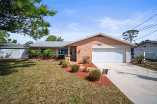 3502 18th Ave Dr W, Bradenton, FL 34205 - Photo 1