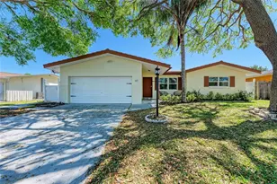 507 Shore Dr, Largo, FL 33771 - Photo 1