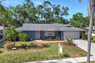 2933 Mayflower St, Sarasota, FL 34231 - Photo 1