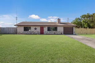 3123 40th Ave W, Bradenton, FL 34205 - Photo 1