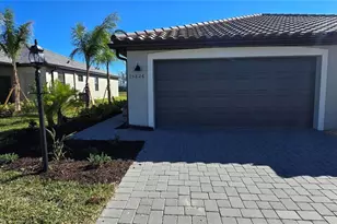 15826 Sunny Day Dr, Bradenton, FL 34211 - Photo 1