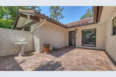 5458 Golf Pointe Drive, Sarasota, FL 34243 - Photo 1