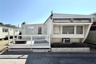 73 Twin Shores Blvd, Longboat Key, FL 34228 - Photo 1