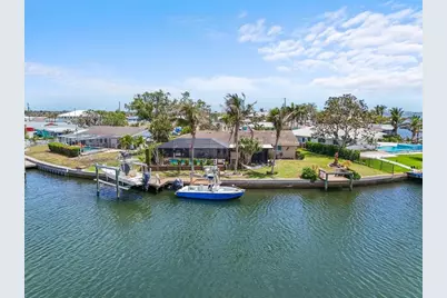 10432 Sandpiper Road W, Bradenton, FL 34209 - Photo 1