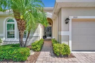 3103 77th Drive E, Sarasota, FL 34243 - Photo 1