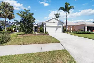 5227 Aqua Breeze Dr, Bradenton, FL 34208 - Photo 1