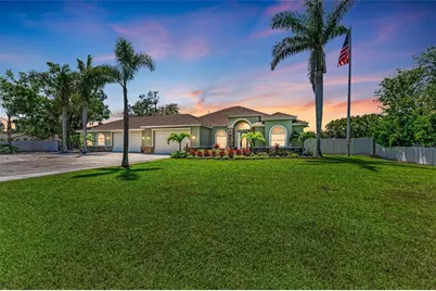 7420 Tuttle Avenue, Sarasota, FL 34243 - Photo 1