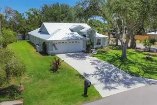 425 46th St NW, Bradenton, FL 34209 - Photo 1