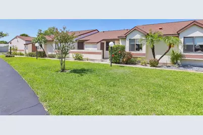 6010 36th Avenue Circle W #E, Bradenton, FL 34209 - Photo 1