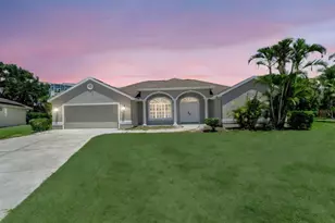 168 Wading Bird Dr, Venice, FL 34292 - Photo 1