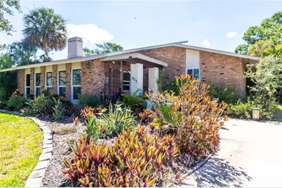 911 Cimarron Circle, Bradenton, FL 34209 - Photo 1