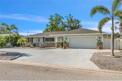 7205 Pointe West Boulevard, Bradenton, FL 34209 - Photo 1
