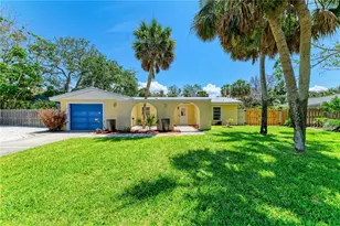 5223 Shadow Lawn Dr, Sarasota, FL 34242 - Photo 1