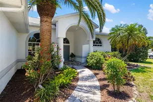 3988 Berlin Dr, Sarasota, FL 34233 - Photo 1