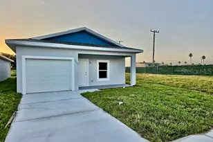 703 Salamanca Ct, Sebring, FL 33870 - Photo 1