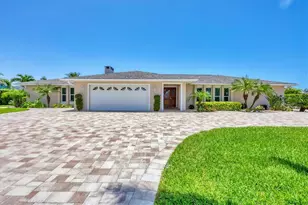 7913 19th Ave Dr W, Bradenton, FL 34209 - Photo 1