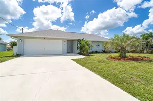 217 Mariner Ln, Rotonda West, FL 33947 - Photo 1