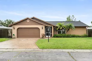 5433 81st Ave Cir E, Palmetto, FL 34221 - Photo 1