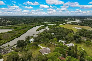 2912 51st St E, Bradenton, FL 34208 - Photo 1