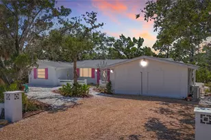 5572 Shadow Lawn Dr, Sarasota, FL 34242 - Photo 1