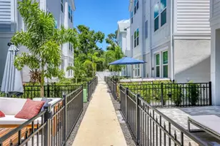 2513 Boone Ct, Sarasota, FL 34237 - Photo 1