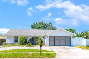 3805 Sandpointe Dr, Bradenton, FL 34205 - Photo 1