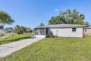 3327 King Blvd, Sarasota, FL 34234 - Photo 1
