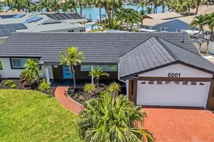 8001 13th Ave S, Saint Petersburg, FL 33707 - Photo 1