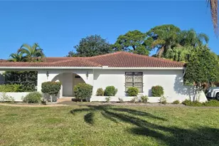 3631 Avenida Madera, Bradenton, FL 34210 - Photo 1