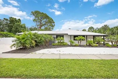 2105 Hibiscus Street, Sarasota, FL 34239 - Photo 1