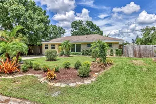 1922 Crampton Ave, Sarasota, FL 34235 - Photo 1