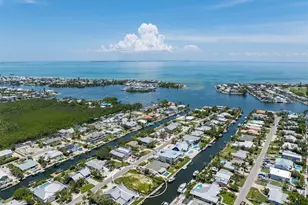 507 75th St, Holmes Beach, FL 34217 - Photo 1