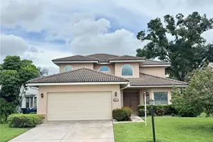 6077 Marella Dr, Sarasota, FL 34243 - Photo 1