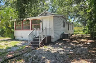 1468 19th St, Sarasota, FL 34234 - Photo 1
