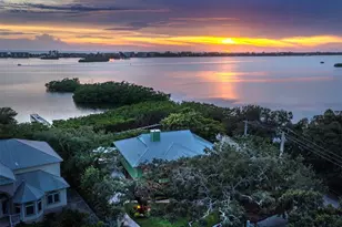 8810 Fishermens Bay Dr, Sarasota, FL 34231 - Photo 1