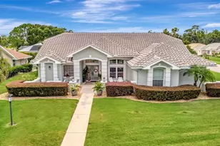 8173 Misty Oaks Blvd, Sarasota, FL 34243 - Photo 1