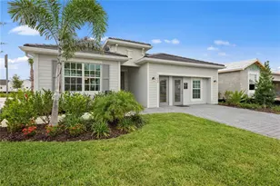 11490 Burgundy Dr, Venice, FL 34293 - Photo 1
