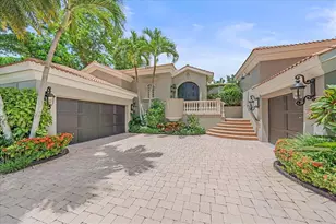 1547 Sandpiper Ln, Sarasota, FL 34239 - Photo 1
