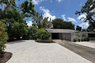 2303 Bougainvillea St, Sarasota, FL 34239 - Photo 1