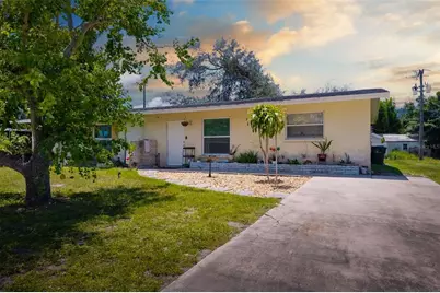 528 Briarwood Road, Venice, FL 34293 - Photo 1