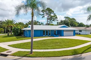 2703 Coventry Dr, Sarasota, FL 34231 - Photo 1